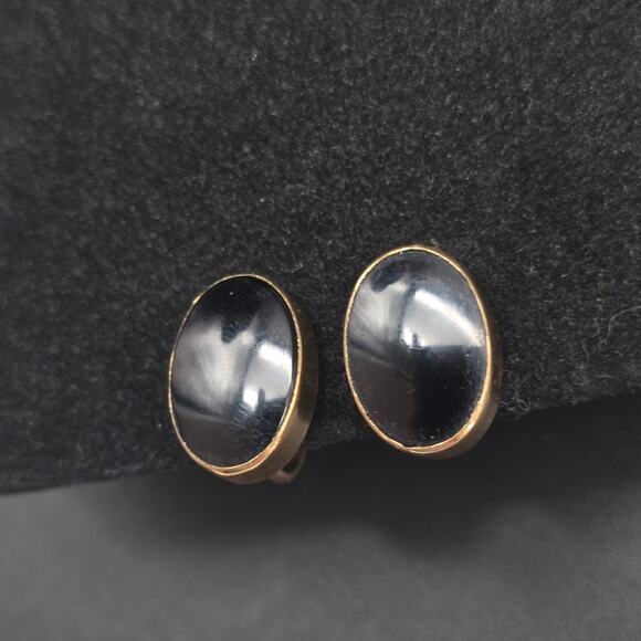 Van Dell 12K Gold Filled Screw Back Earrings Black Oval - Picture 3 of 10